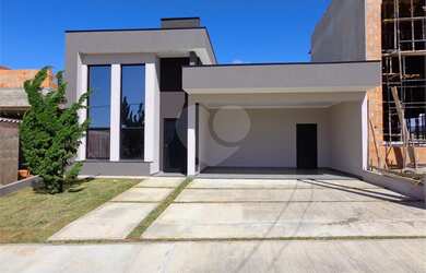 Imagem: A casa em condomínio possui 3 Dormitórios, 4 Banheiros, 4