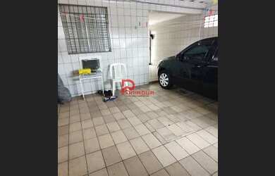 Imagem: A casa possui 3 Dormitórios, 2 Banheiros, 3 Vagas na garagem