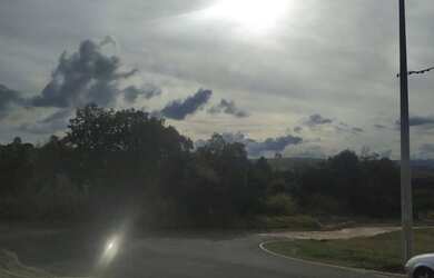 Imagem 4: Terreno de esquina no asfalto com bela vista no Ninho Verde 2