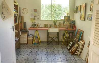 Imagem: A casa possui 4 Dormitórios, 5 Banheiros, 1 Vaga na garagem