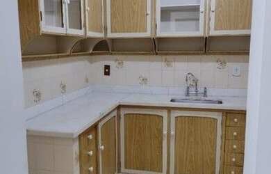 Imagem: O apartamento possui 3 Dormitórios, 1 Banheiro, 77m² de Área