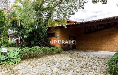 Imagem: A casa em condomínio possui 4 Dormitórios, 5 Banheiros, 4