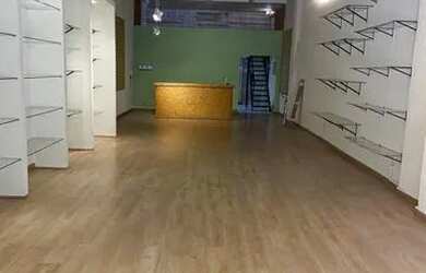 Imagem: O depósito possui 140m² de Área e está localizado em Copacabana