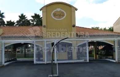 Imagem: A casa em condomínio possui 2 Dormitórios, 2 Banheiros, 1