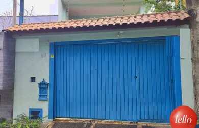 Imagem: A casa possui 4 Dormitórios, 4 Banheiros, 4 Vagas na garagem