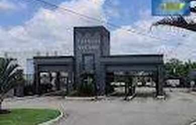 Imagem: O terreno possui 308m² de Área e está localizado em Parque