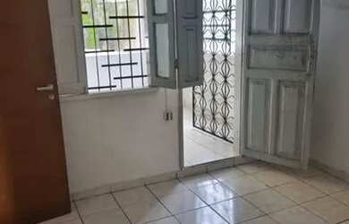 Imagem: O apartamento possui 1 Dormitório, 1 Banheiro e está localizado