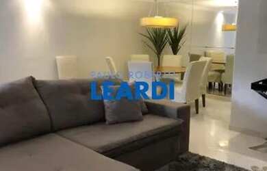 Imagem: O apartamento possui 4 Dormitórios, 5 Banheiros, 2 Vagas na