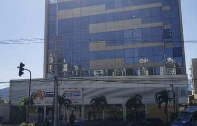 Imagem: O depósito possui 1 Vaga na garagem, 30m² de Área e está