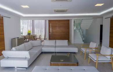 Imagem: A casa em condomínio possui 5 Dormitórios, 5 Banheiros, 4