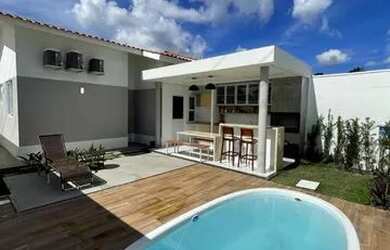 Imagem: A casa em condomínio possui 2 Dormitórios, 1 Banheiro, 2 Vagas