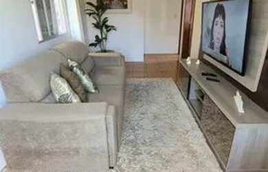 Imagem: A casa possui 3 Dormitórios, 1 Banheiro, 4 Vagas na garagem