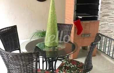 Imagem: A casa possui 2 Dormitórios, 1 Banheiro, 2 Vagas na garagem