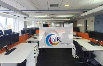 Imagem: O depósito possui 5 Vagas na garagem, 3.453m² de Área e