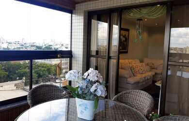 Imagem: O apartamento possui 4 Dormitórios, 4 Banheiros, 3 Vagas na