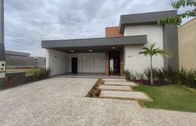 Imagem: A casa em condomínio possui 3 Dormitórios, 4 Banheiros, 4