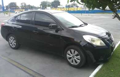 Imagem: A casa possui 2 Dormitórios, 1 Banheiro, 1 Vaga na garagem