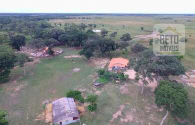 Imagem: A fazenda possui 240000000m² de Área e está localizado em