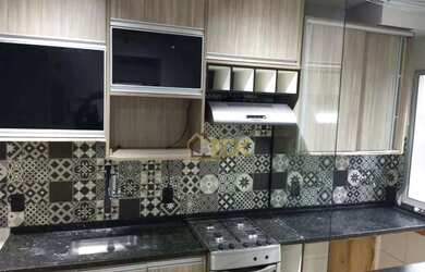 Imagem: O apartamento possui 2 Dormitórios, 1 Banheiro, 1 Vaga na garagem