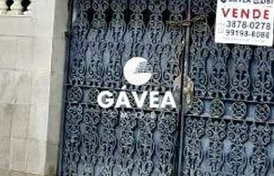 Imagem: A casa possui 2 Dormitórios, 1 Banheiro, 2 Vagas na garagem