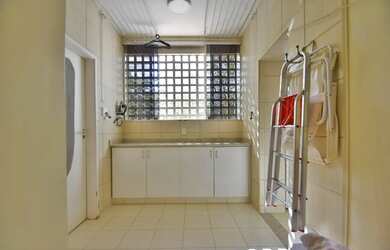 Imagem 16: APARTAMENTO À VENDA - 246m2 - 5 quartos/2 suítes - vazado - SQS 114...