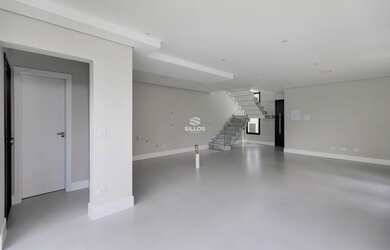 Imagem 5: Casa em condomínio à venda com 3 suítes no Santa Cândida em Curitiba