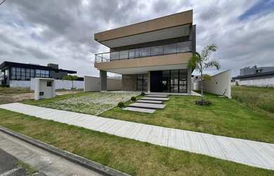 Imagem: O apartamento possui 5 Dormitórios, 5 Banheiros, 4 Vagas na