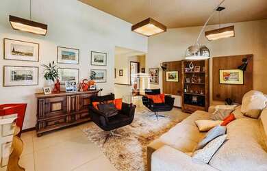 Imagem: A casa em condomínio possui 4 Dormitórios, 4 Banheiros, 3