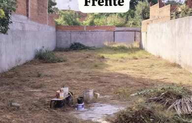 Imagem 8: Casa recém construída,toda na laje e com 50 metros de terreno pra fazer...