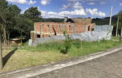 Imagem: O terreno possui 487m² de Área e está localizado em Carniel