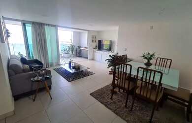 Imagem: O apartamento possui 4 Dormitórios, 4 Banheiros, 2 Vagas na