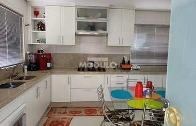 Imagem 4: Casa residencial para locação, bairro Santa Rosa com 3 quartos