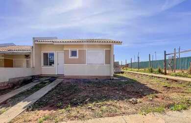 Imagem: A casa em condomínio possui 3 Dormitórios, 2 Banheiros, 2