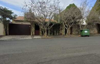 Imagem: O terreno possui 408m² de Área e está localizado em Jardim