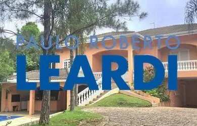 Imagem: A casa em condomínio possui 4 Dormitórios, 5 Banheiros, 5