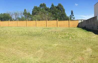 Imagem: O terreno possui 452m² de Área e está localizado em Alphaville