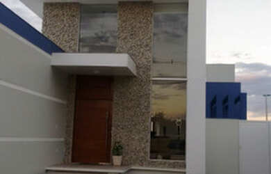 Imagem: A casa em condomínio possui 4 Dormitórios, 5 Banheiros, 5