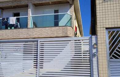 Imagem: A casa possui 3 Dormitórios, 1 Banheiro, 1 Vaga na garagem