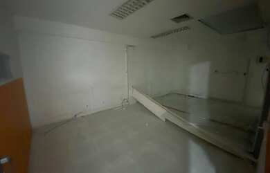 Imagem 3: Galeria para venda possui 58 metros quadrados em Copacabana - Rio de Janeiro - RJ