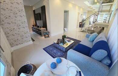 Imagem: A casa em condomínio possui 5 Dormitórios, 4 Banheiros, 2