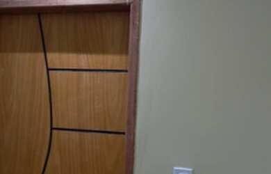 Imagem: A casa possui 3 Dormitórios, 1 Banheiro, 1 Vaga na garagem