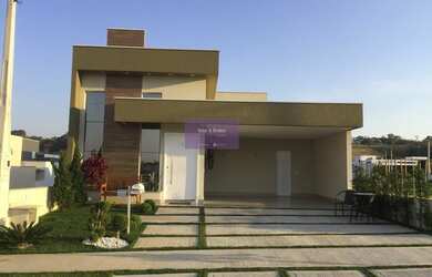 Imagem: A casa em condomínio possui 3 Dormitórios, 4 Banheiros, 4