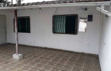 Imagem: A casa possui 1 Dormitório, 1 Banheiro, 48m² de Área e está