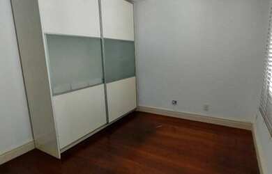 Imagem: O apartamento possui 3 Dormitórios, 3 Banheiros, 4 Vagas na