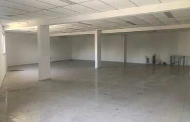 Imagem: O depósito possui 140m² de Área e está localizado em Maracanã