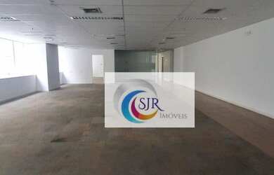 Imagem: O depósito possui 5 Vagas na garagem, 1.152m² de Área e