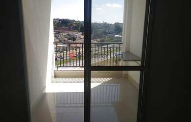 Imagem: O apartamento possui 3 Dormitórios, 1 Banheiro, 2 Vagas na