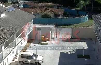 Imagem: A casa possui 2 Dormitórios, 3 Banheiros, 1 Vaga na garagem