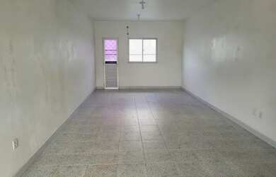 Imagem: Sala Comercial na Rua do Comercio II - Parque 10 de Novembro