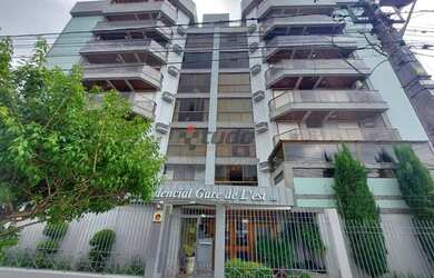 Imagem: O apartamento possui 3 Dormitórios, 2 Banheiros, 2 Vagas na